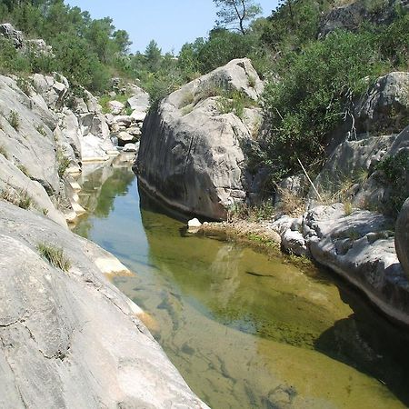 Aire De Colldejou Bagian luar foto